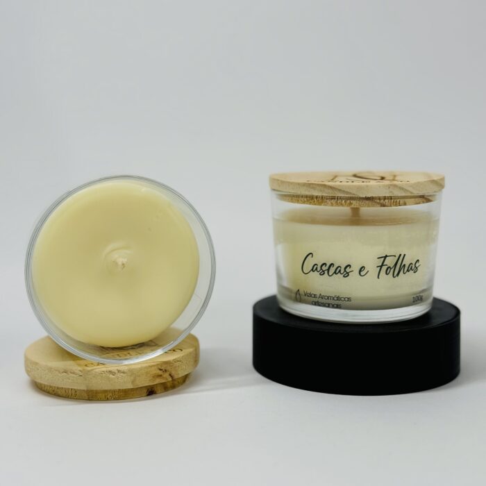 Vela aromática tênue Cascas e Folhas Ns Candle & Co