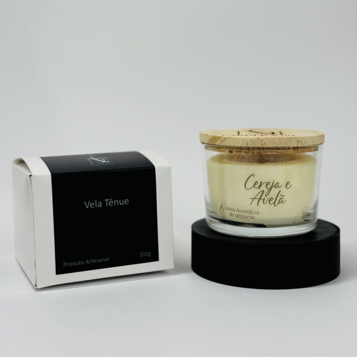 Vela aromática tênue Cereja e Avelã com caixa